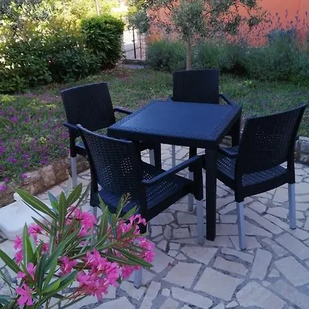 Apartament Lavanda *